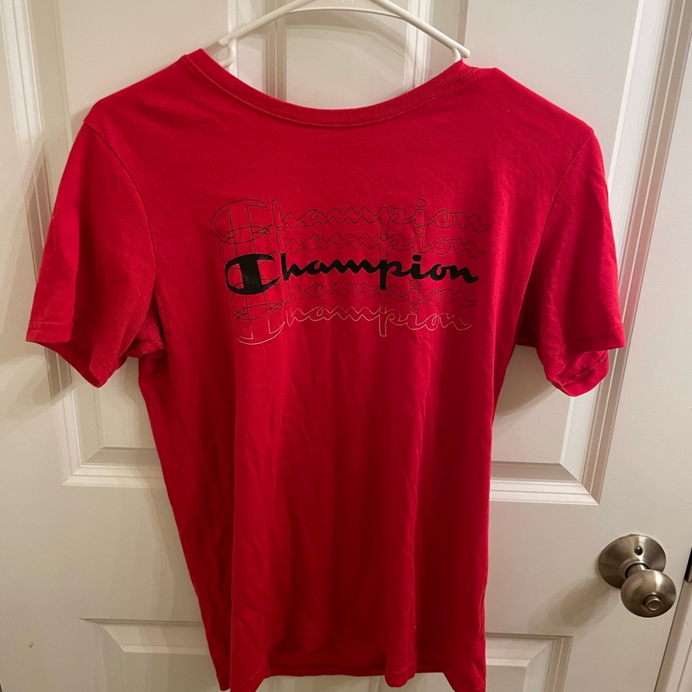 Red Champion T-shirt size xl kids